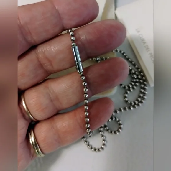 Gucci Dog Tag Necklace - Picture 5 of 8